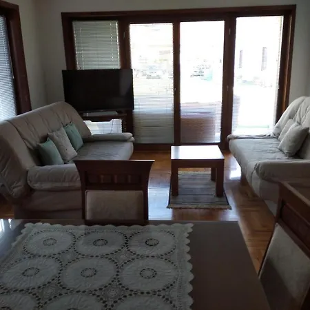 Apartment Mladenovic Kladovo