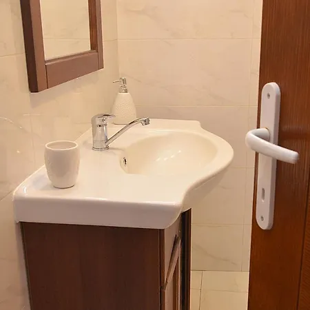 Mladenovic Apartament *