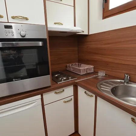 Mladenovic * Cladova