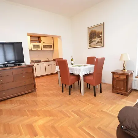 Mladenovic Apartment *