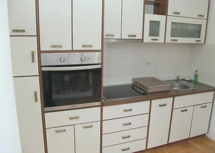 Mladenovic 克拉多沃