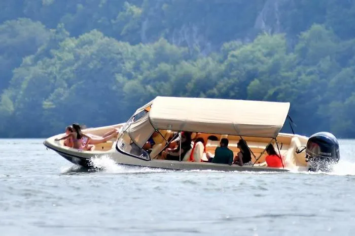 公寓 Mladenovic 克拉多沃